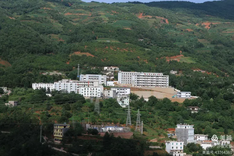 巧家县老店中学2020年中考喜报